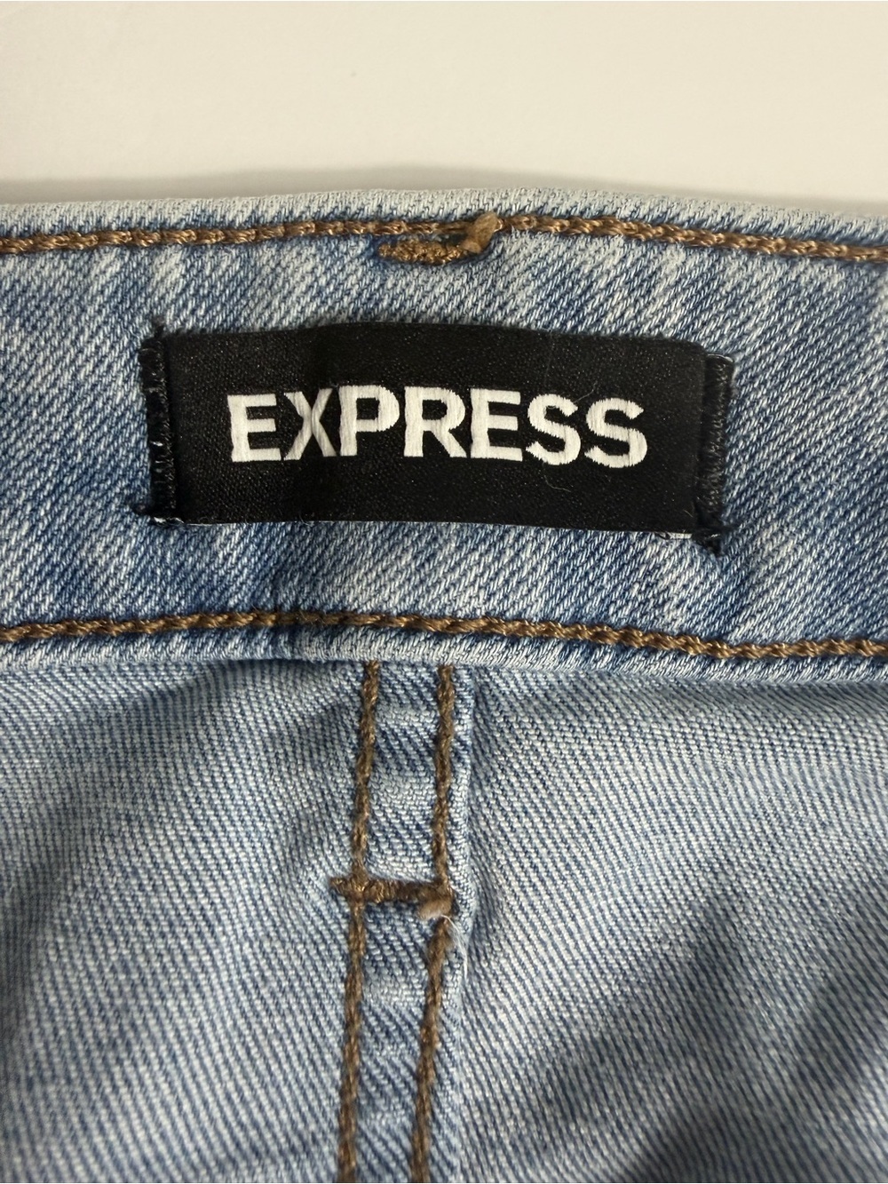 Express Men’s Slim 4-Way Hyper Stretch Light Wash Jeans Size 36x32 - Picture 6 of 11